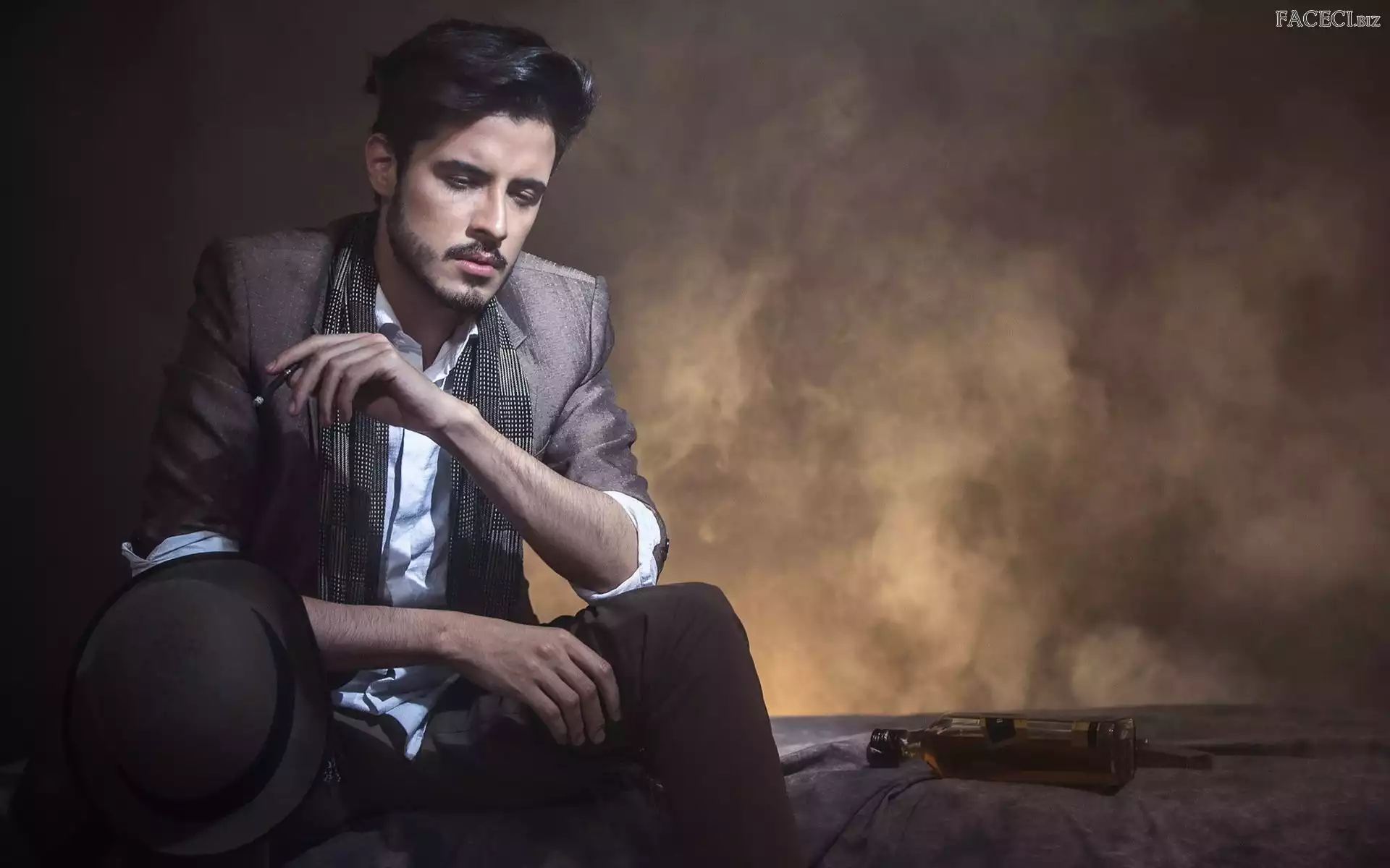 Papieros, Zamyślony, Mężczyzna